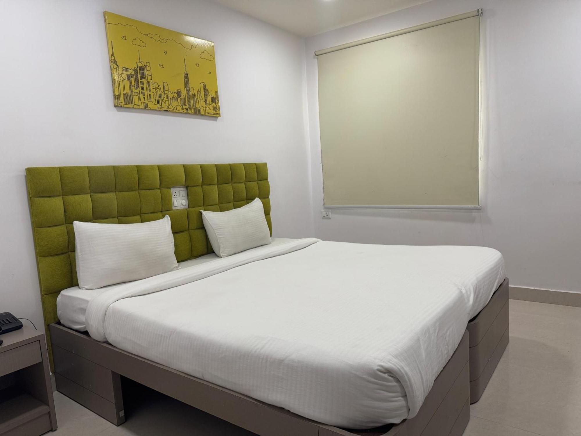 La Riviera Suites Χιντεραμπάντ Εξωτερικό φωτογραφία