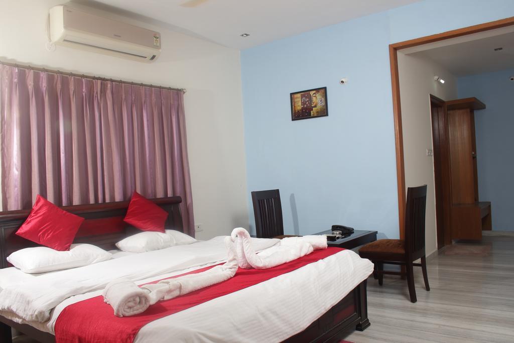La Riviera Suites Χιντεραμπάντ Εξωτερικό φωτογραφία